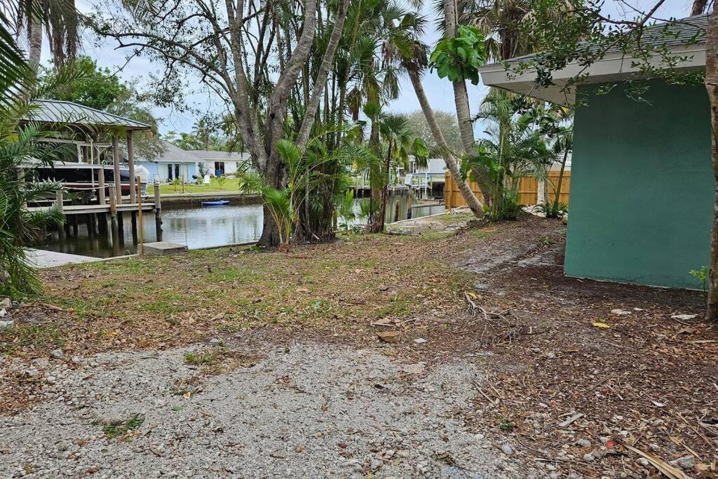 Blue Crab Dock On Gulf Canal Front Close 2 Beach Restaurants Bonita Springs Εξωτερικό φωτογραφία