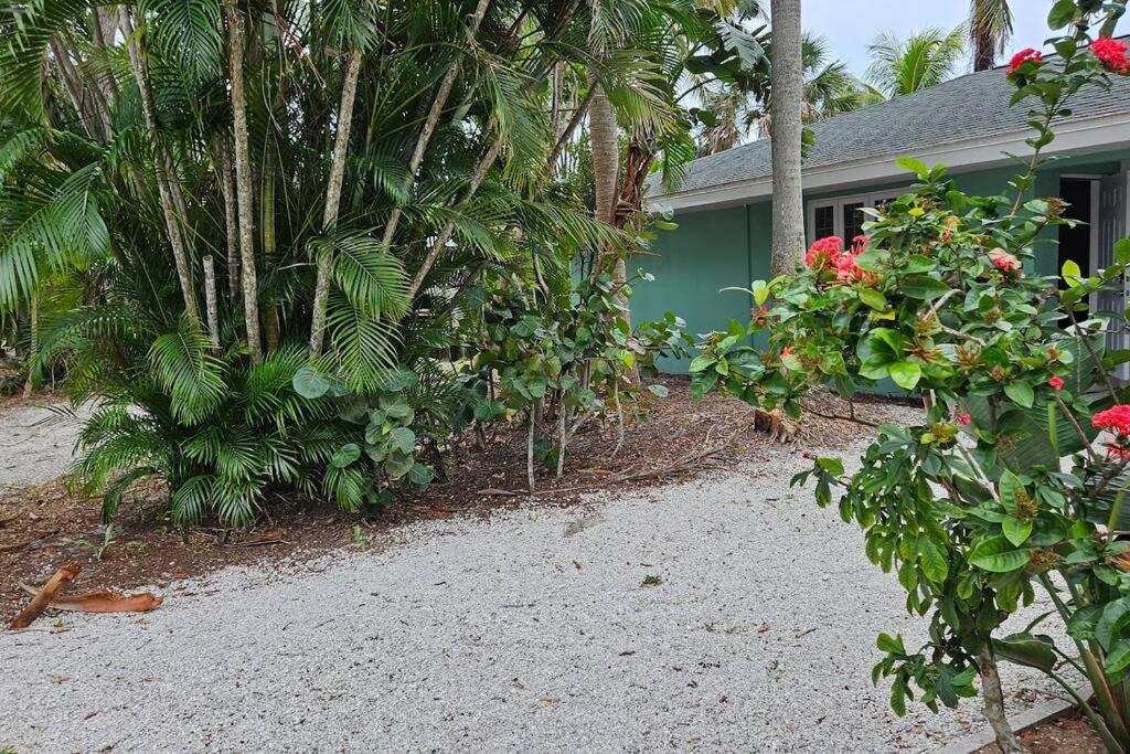 Blue Crab Dock On Gulf Canal Front Close 2 Beach Restaurants Bonita Springs Εξωτερικό φωτογραφία